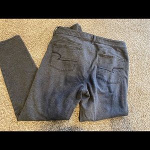 American Eagle Gray Jeggings 14